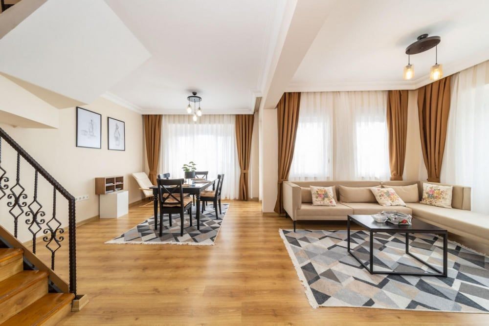 undefined Spacious Apartment Near Lara Beach in Muratpasa 6