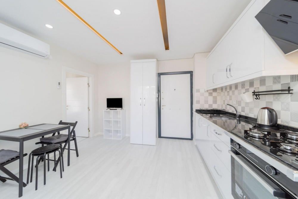 undefined Charming Home With Balcony in Muratpasa 7