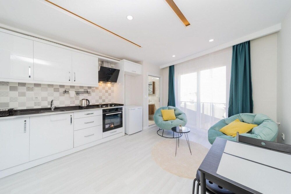 undefined Charming Home With Balcony in Muratpasa 3