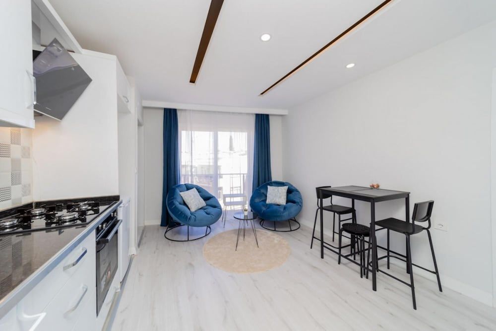 undefined Comfy Home With Balcony in Muratpasa 2