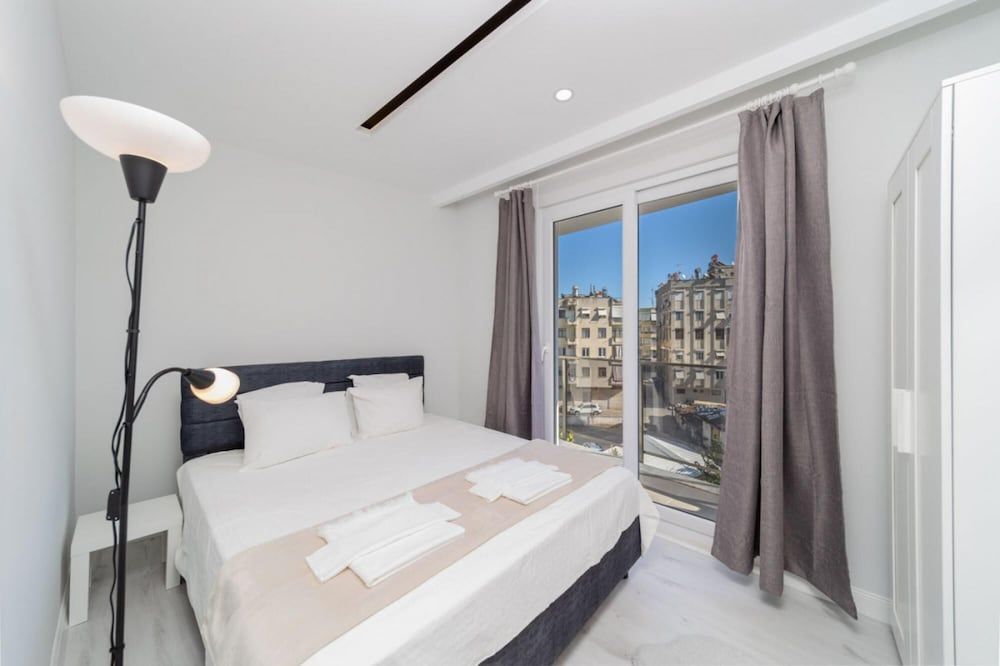 undefined Comfy Home With Balcony in Muratpasa