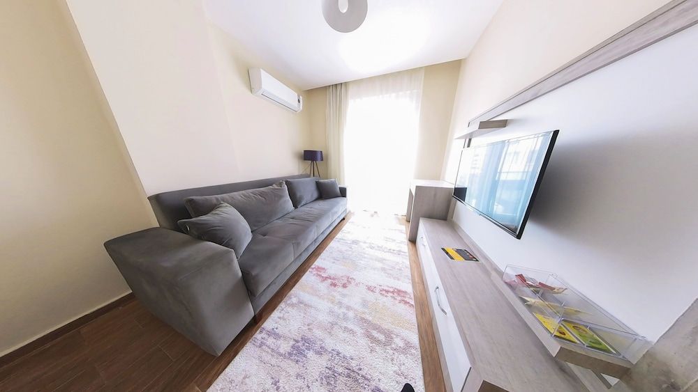 undefined Mau Apart 9