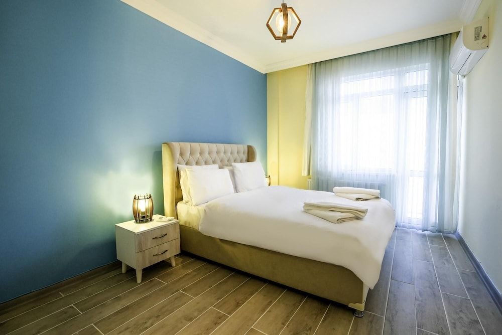 undefined Central and Comfy Flat With Balcony in Muratpasa 3