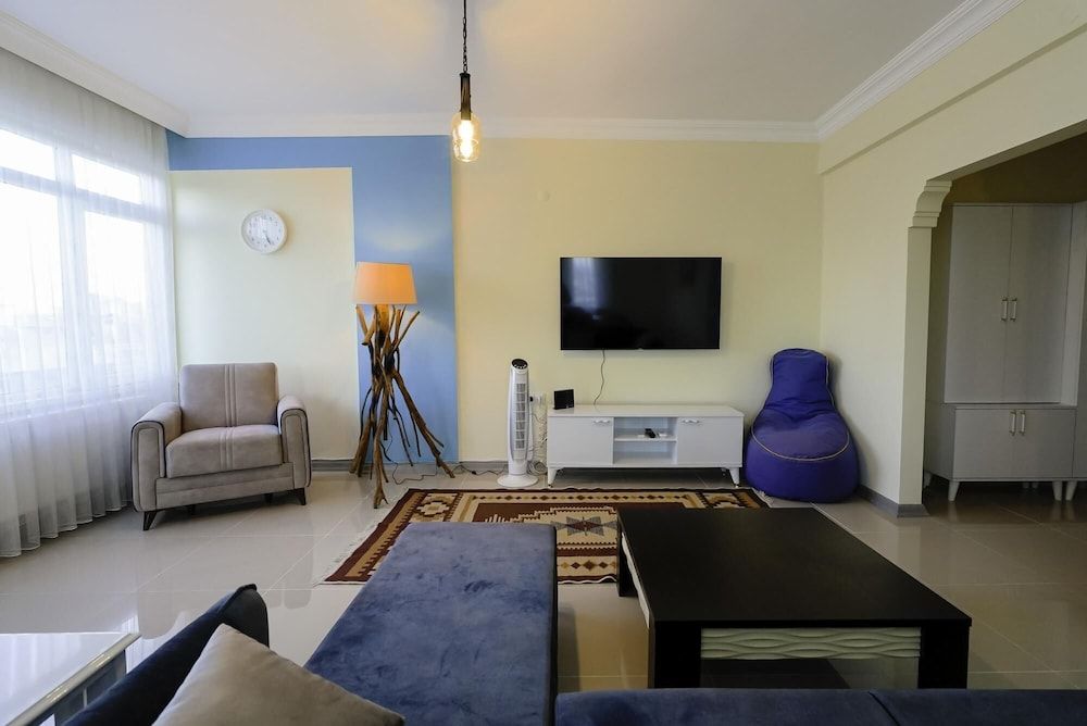 undefined Central and Comfy Flat With Balcony in Muratpasa 7