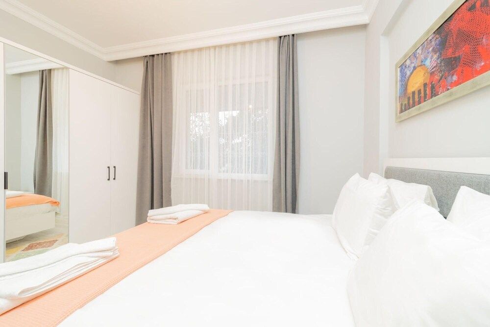 undefined Vibrant Flat With Lovely Balcony in Muratpasa 10