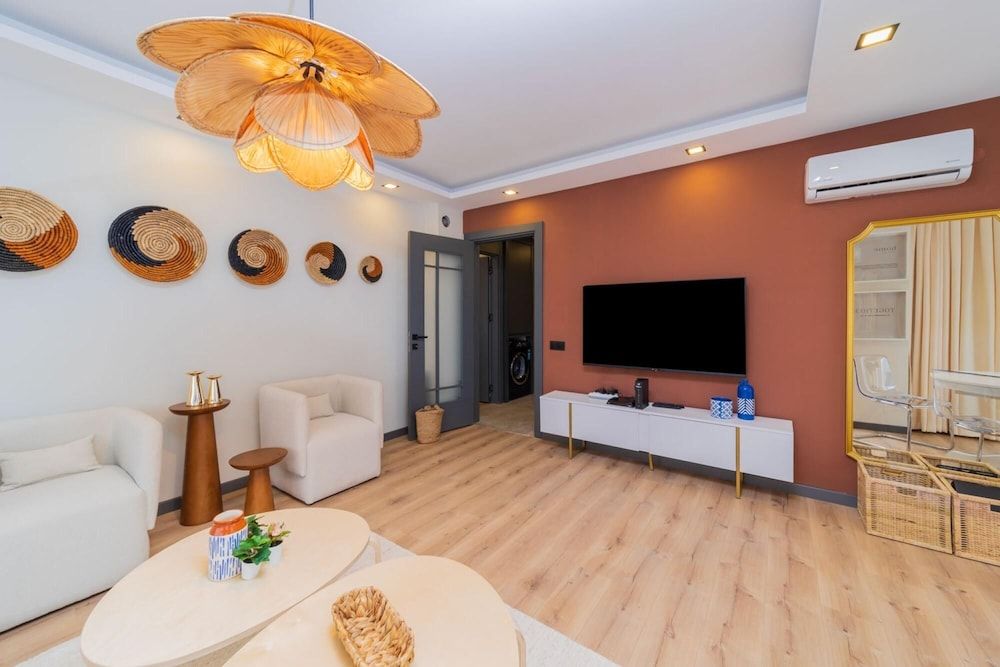 undefined Sleek and Central Apartment in Muratpasa 6