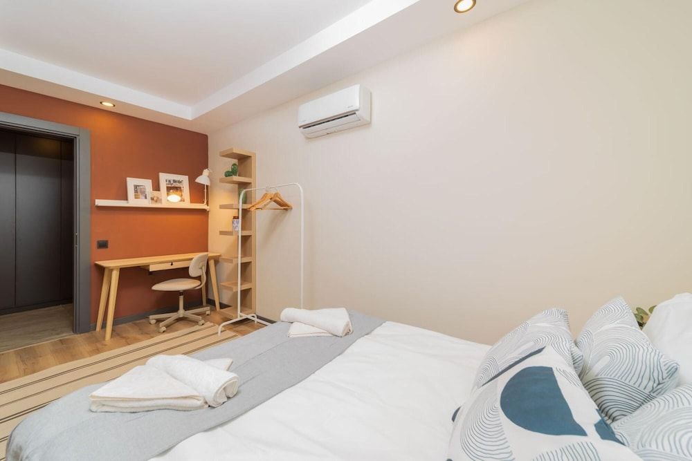 undefined Sleek and Central Apartment in Muratpasa 9
