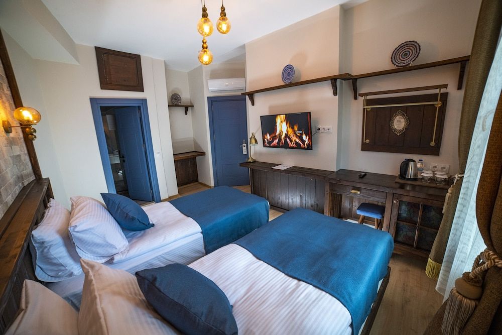 Sofa Kaleiçi Standard Twin Room 4