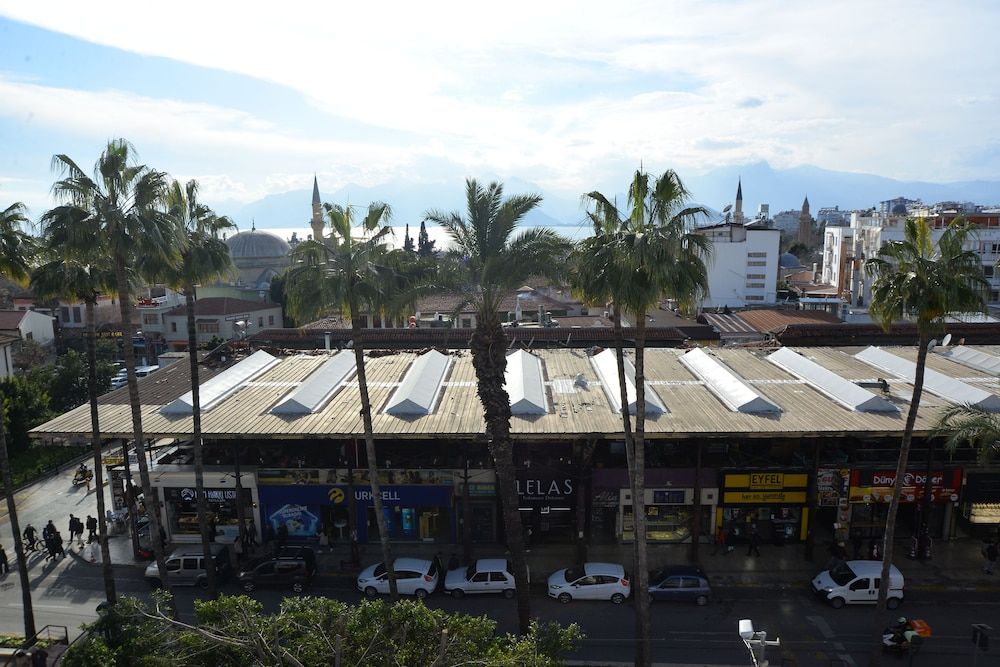 undefined Grand Can Hotel