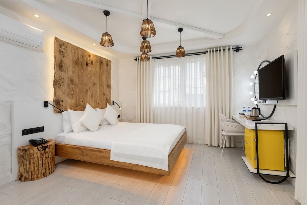 White Room