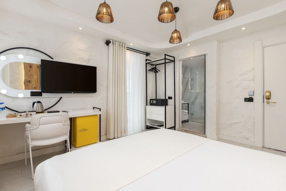 White Room