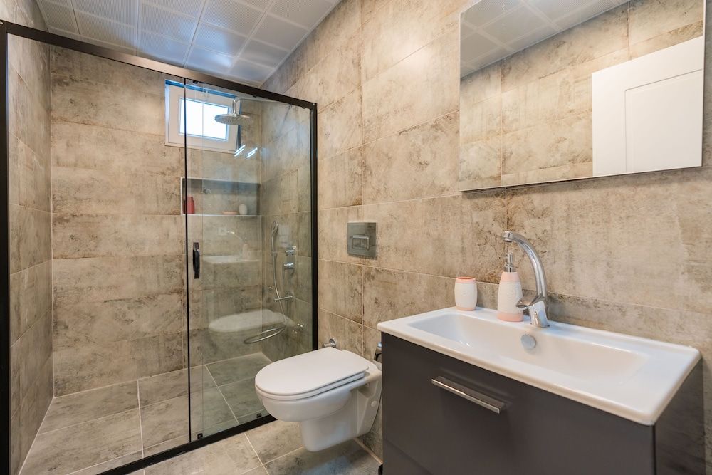 undefined Tayla Suit 9