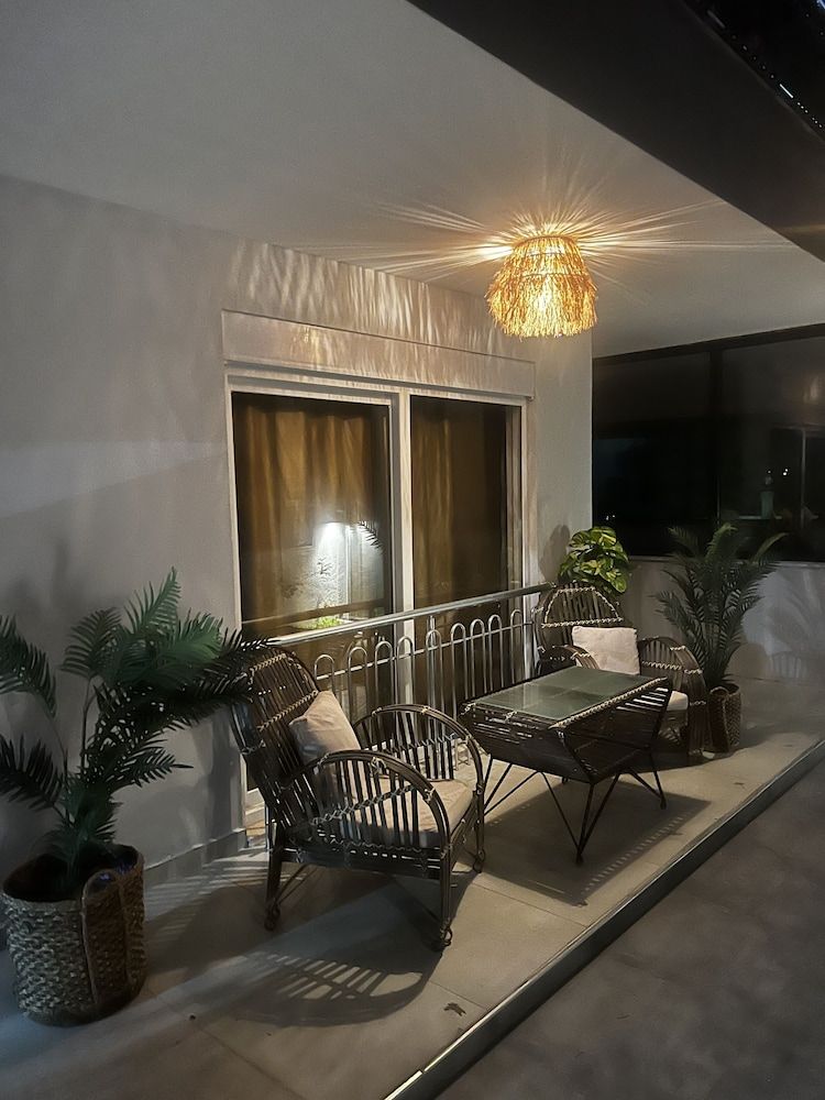 undefined Deadel Hotel 9