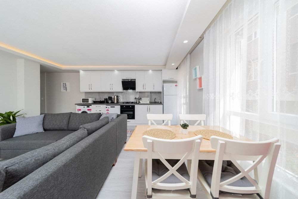 undefined Modern and Fully Furnished 1 1 Flat in Antalya 6