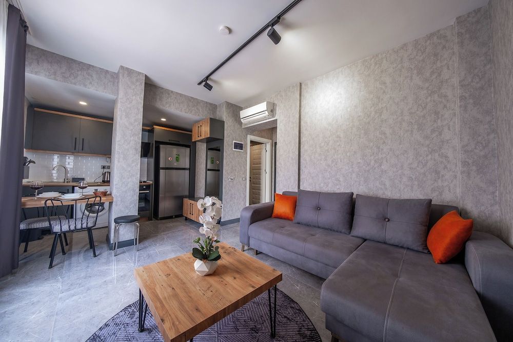 Mrt Suites Lara Standart Suite 1+1 12