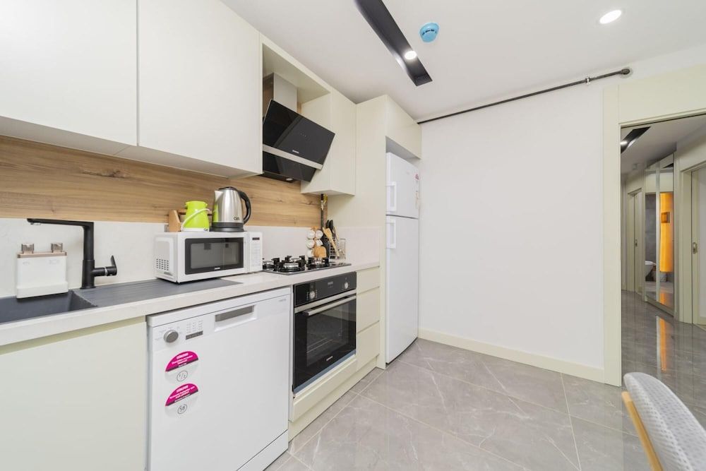 undefined Stylish and Luminous Flat in Antalya 6