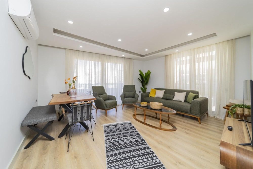 undefined Stylish and Luminous Flat in Antalya
