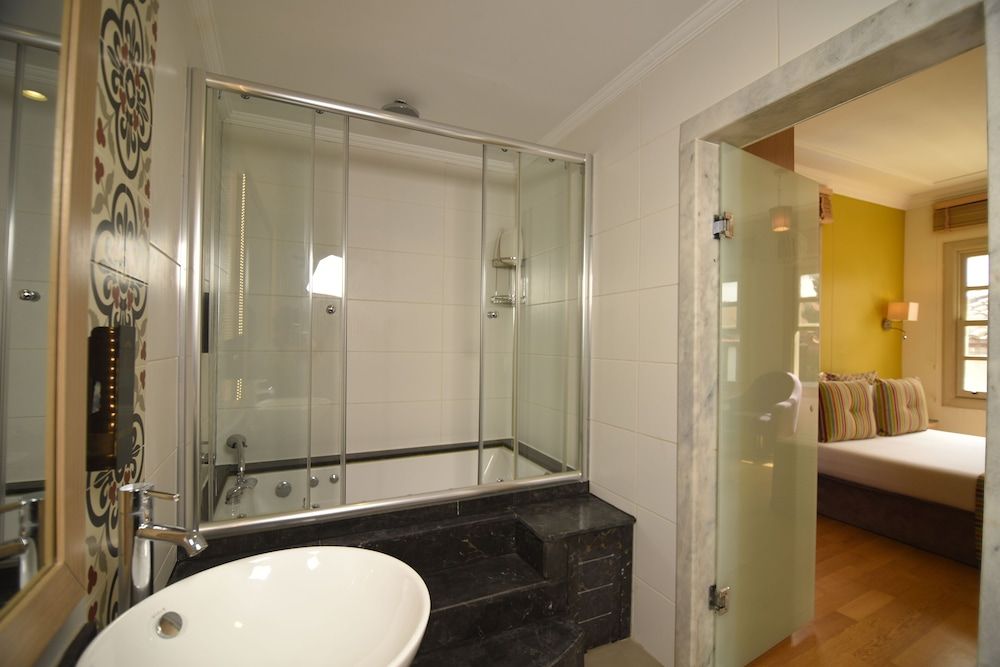 undefined STUDIO WITH JACUZZI EMPEROR 302 10