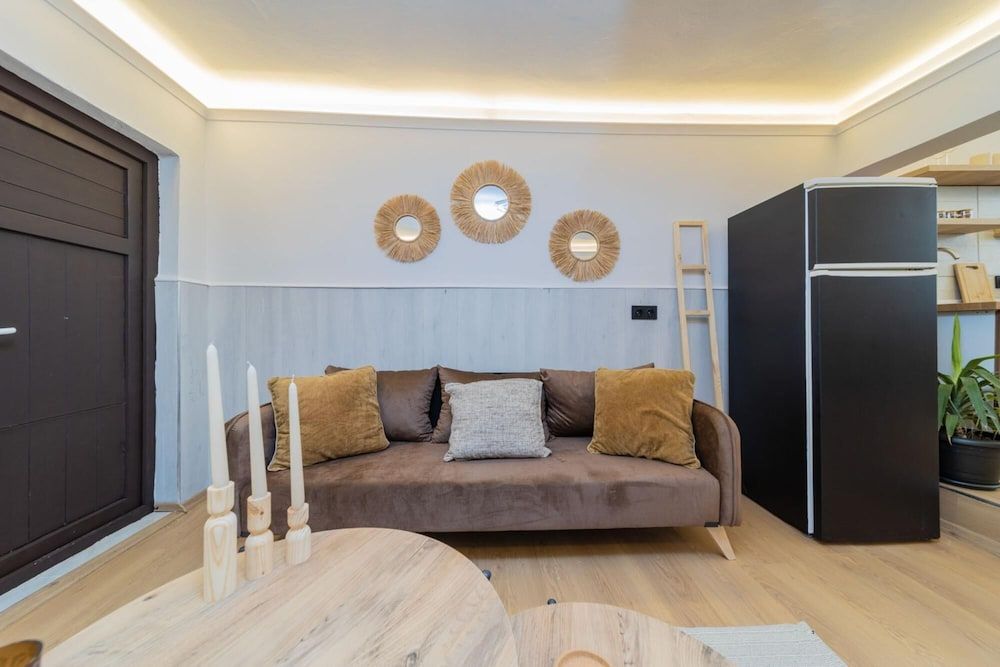 undefined Stylish Apartment Close to the Beach in Antalya 3