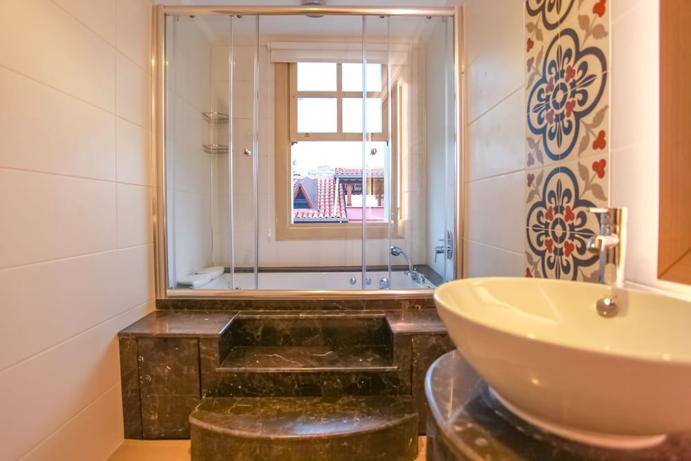 undefined Attractive Studio with Jacuzzi EMP205 9