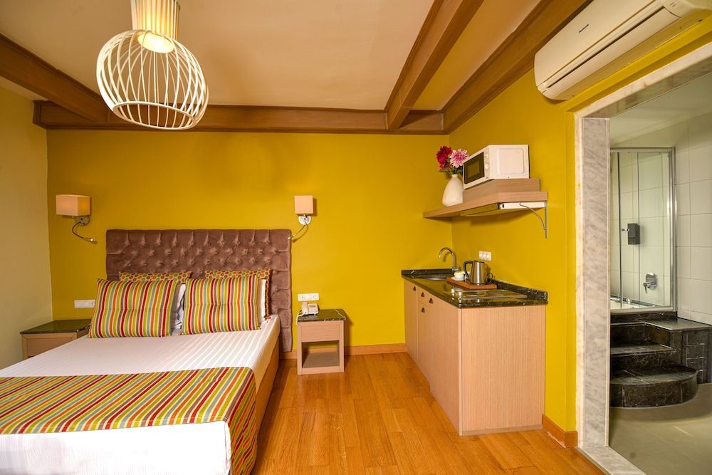 undefined Attractive Studio with Jacuzzi EMP205 6