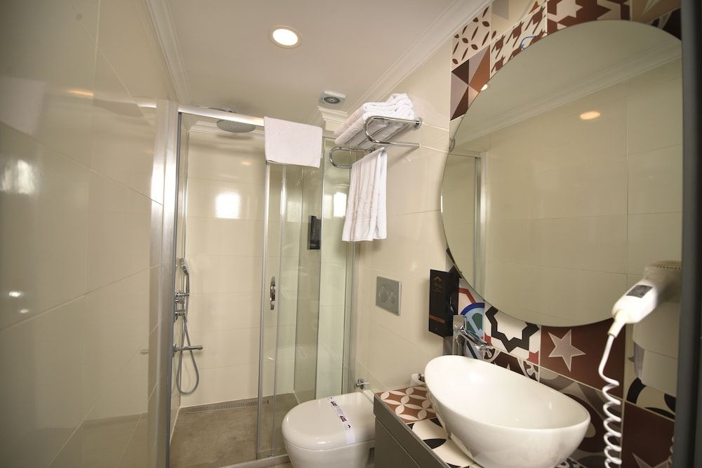 Modern Flat near Hadrian’s Gate -BAS Apartment 5