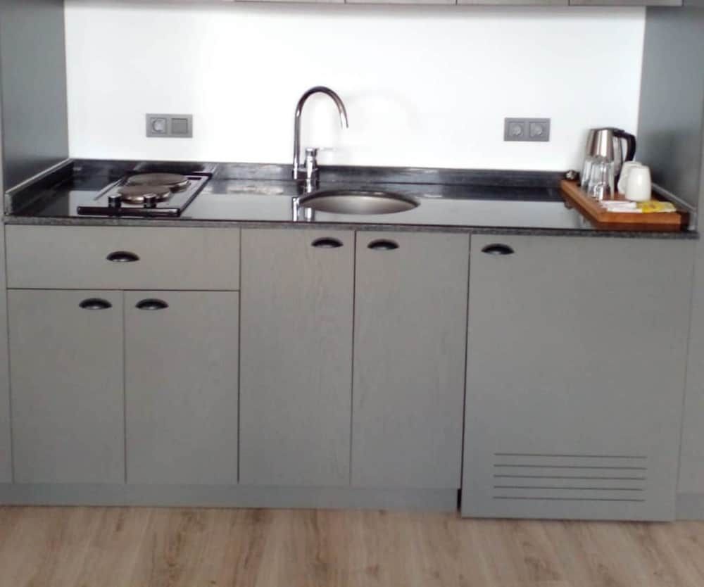 undefined Magnificent Studio Flat Patio FIREZYA 7