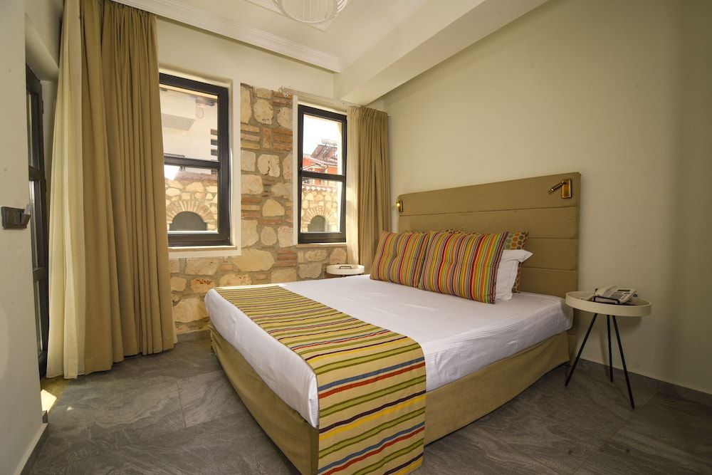 undefined Warm Studio Flat with Patio LOTUS