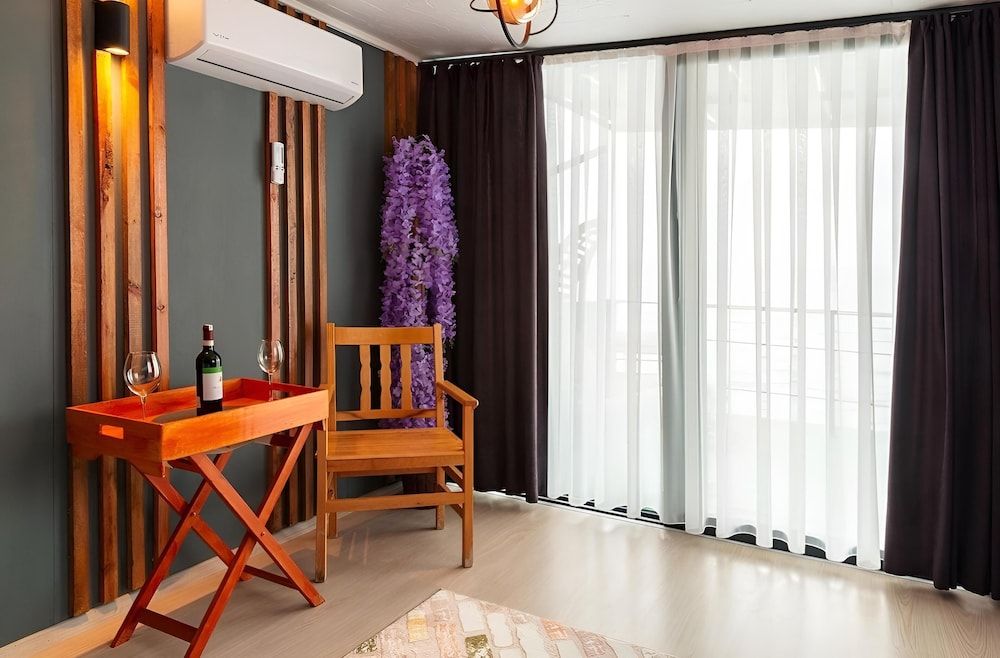 Ada Tiny House Deluxe Room 12