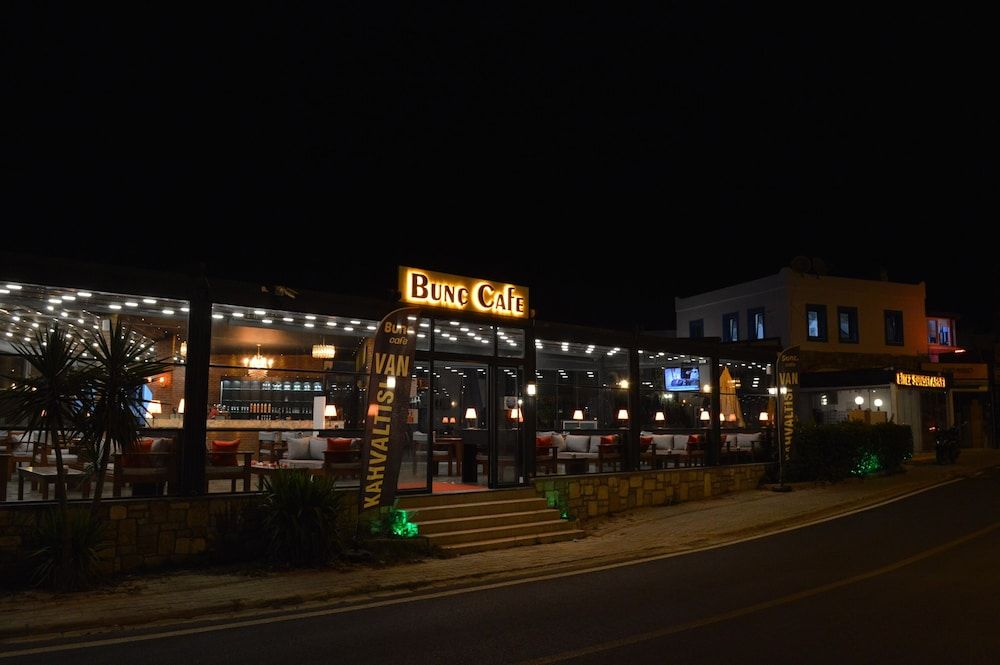 undefined Bitez Sunset Hotel 2