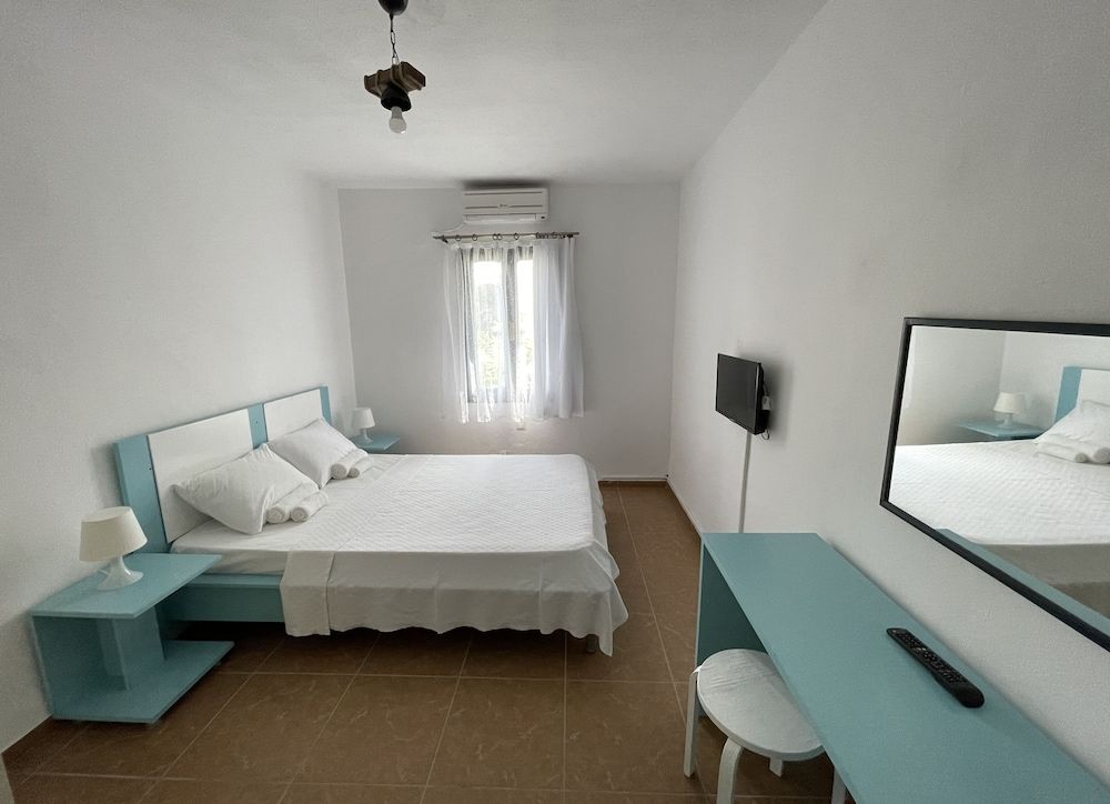 Esmana Otel Double Room 2