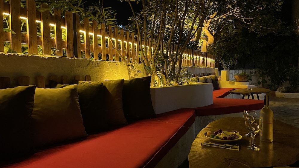 undefined Esmana Otel 8