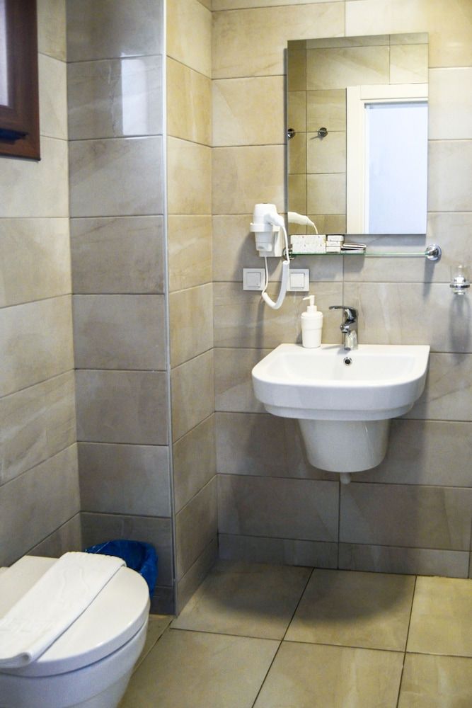 Selvi Beach Hotel Standard Double or Twin Room, Non Smoking, Pool View 4