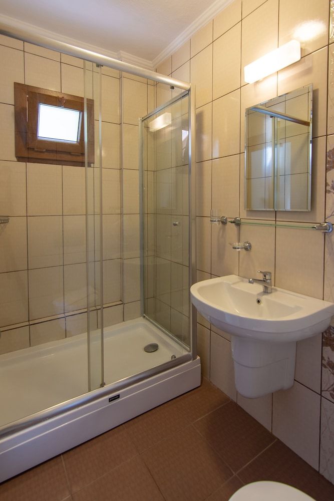 Selvi Beach Hotel Standard Triple Room 4