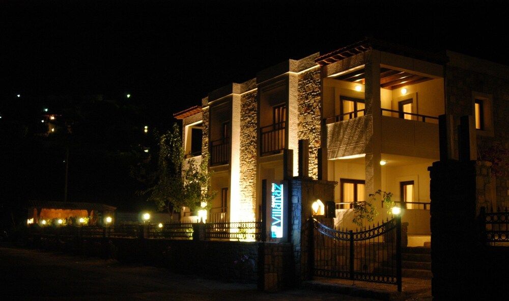 undefined Villanaz Apart Hotel 3