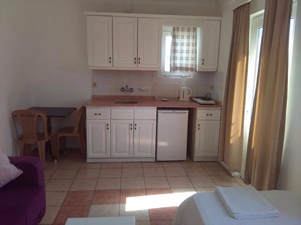 undefined Almina Apart 10