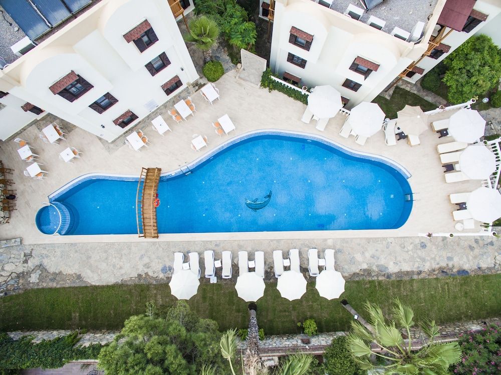 undefined Mira Suites 10