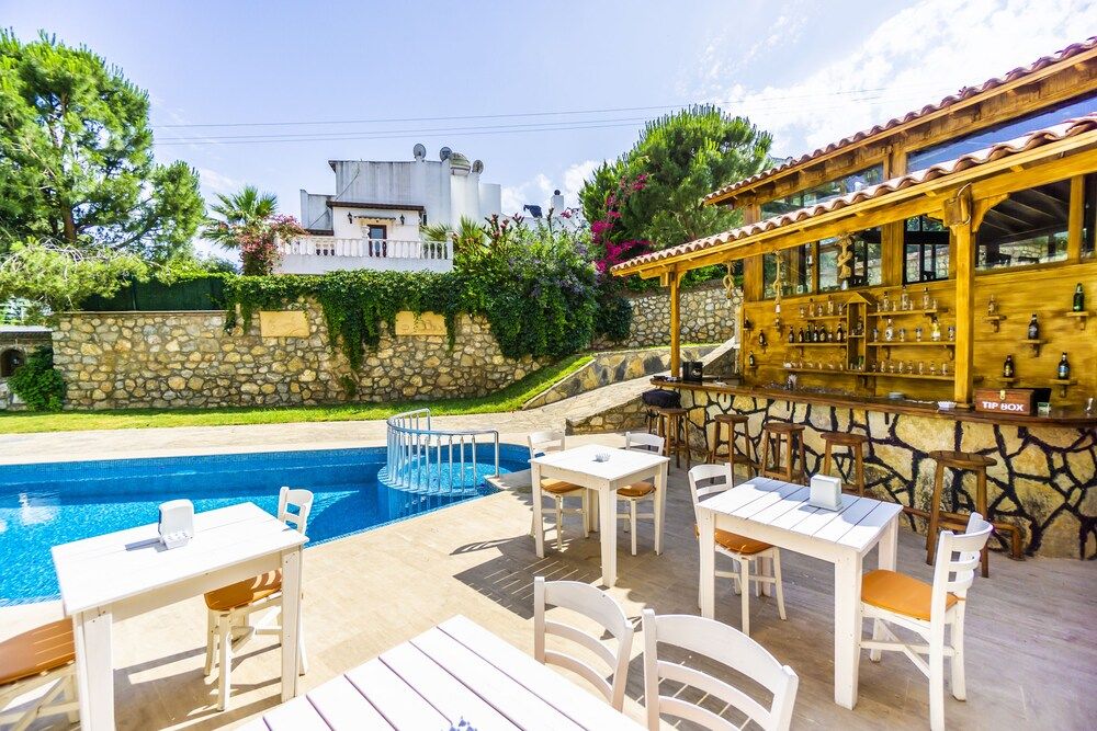 undefined Mira Suites 9