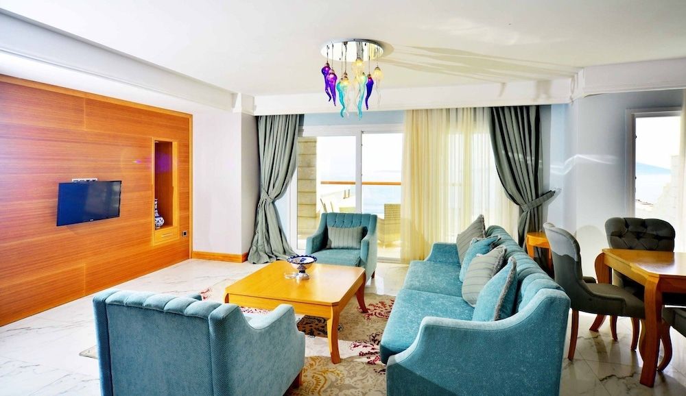 BVS Bosphorus Resort Hotel & Spa Duplex, 3 Bedrooms, Private Pool, Sea View (Artemis) 3