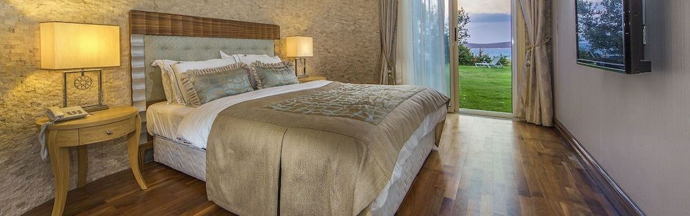 BVS Bosphorus Resort Hotel & Spa Duplex, 3 Bedrooms, Private Pool, Sea View (Artemis)