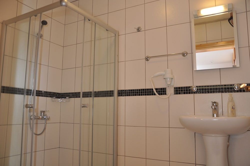 Water Garden Apart Otel Family Double or Twin Room, Pool View 7