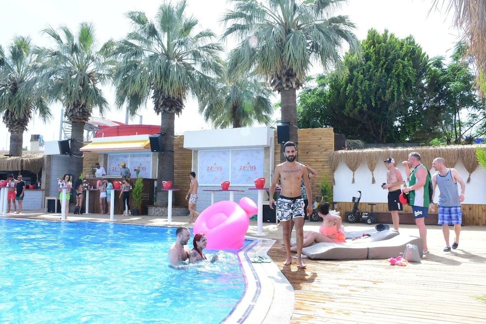 undefined Sun Beach Resort Hotel 6