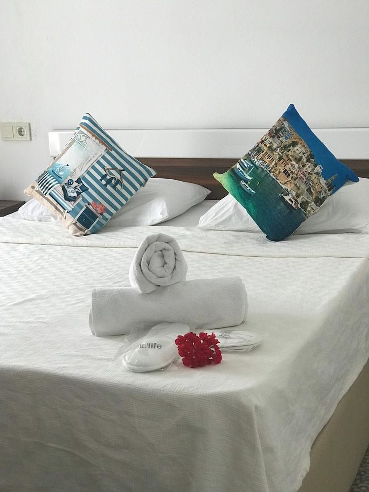 undefined Halikarnas Pansiyon