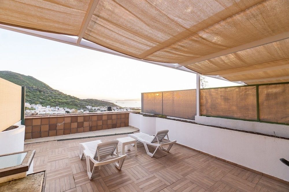 Maira Deluxe Resort Hotel Bodrum Suite, Terrace 8