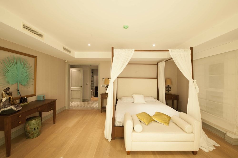 undefined Vhillas Private Luxury Villa Regnum