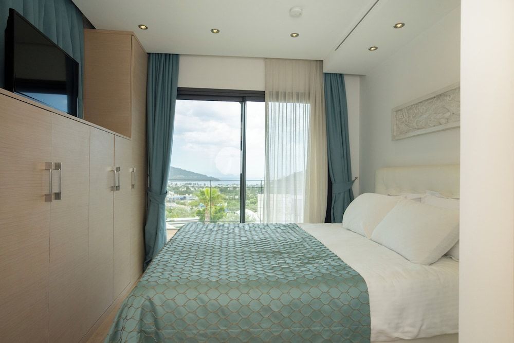 Alya Sierra Bodrum Deluxe Villa, 4 Bedrooms 2