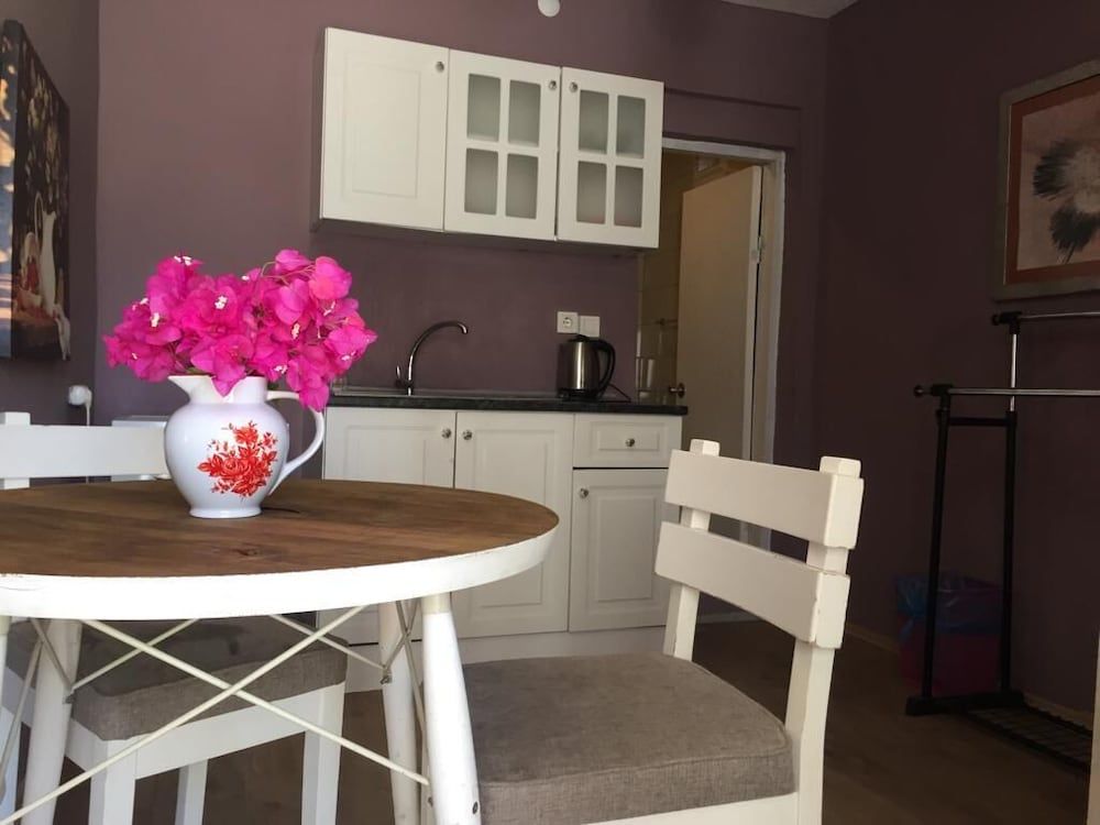 Mio Sweet Home Hotel Triple Room, Kitchenette 8