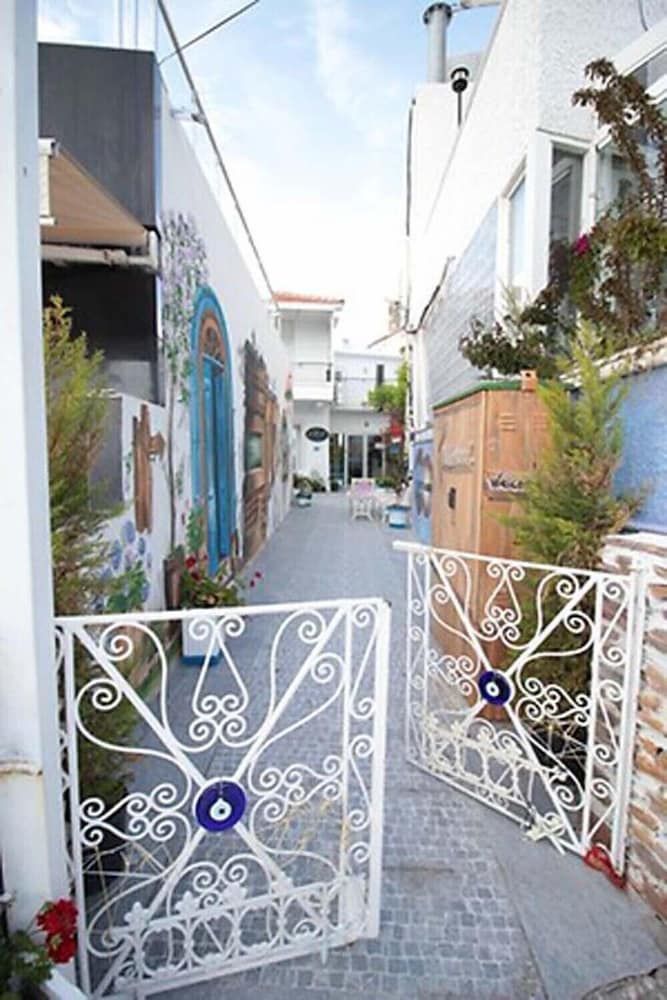 undefined Costa Marina 3