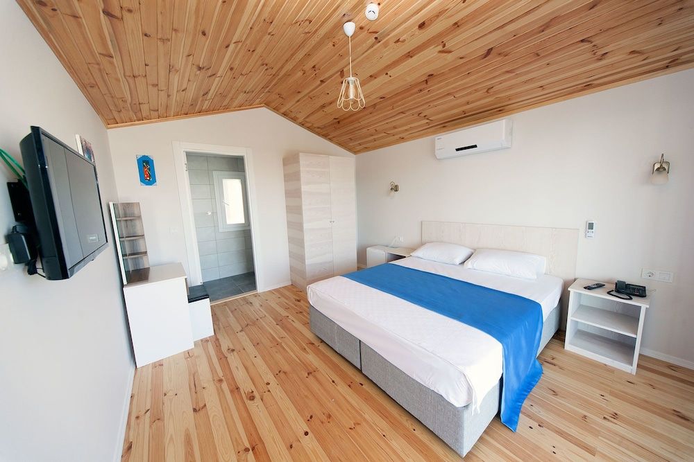 Metin's Gumusluk Deluxe Double Room 7