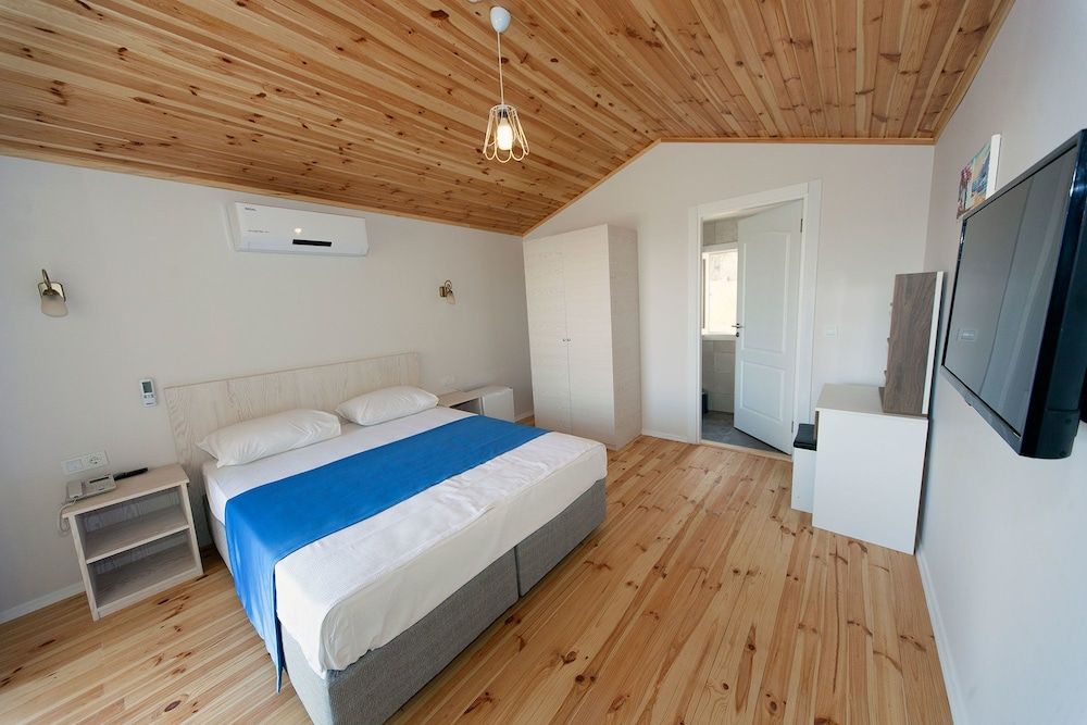 Metin's Gumusluk Deluxe Double Room 4